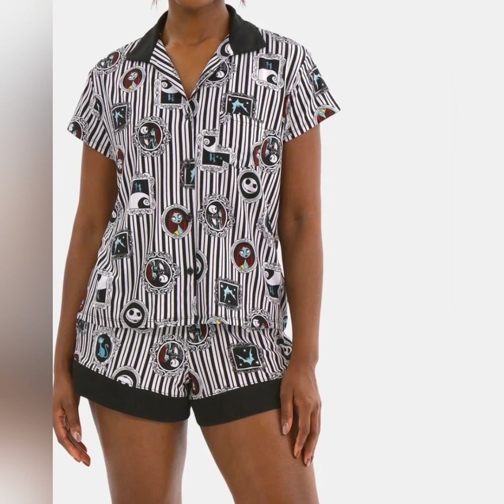 Disney Nightmare Before Christmas Pajama Short Set NWT Jack Sally L - Picture 2 of 3